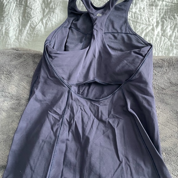 Lululemon sports bra/tank top - Picture 1 of 2
